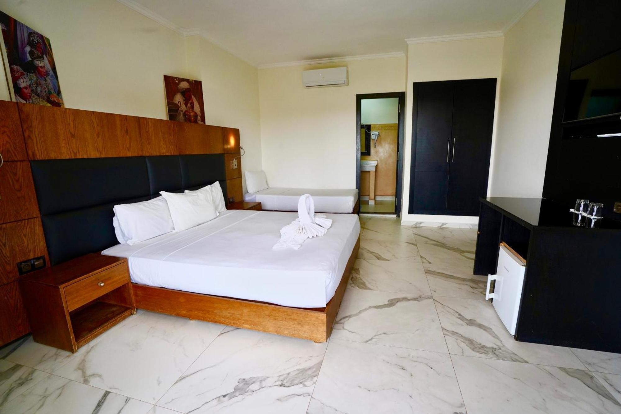Ourika Camp Suites Hotel & Resort El Harkat Eksteriør bilde